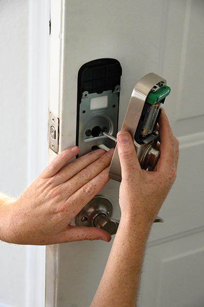 Installing Yale 256 Lock