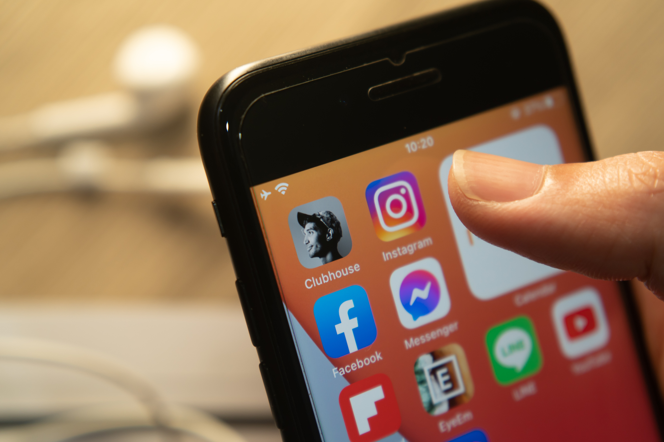 6 App Categories No Real Estate Agent Should Live Without